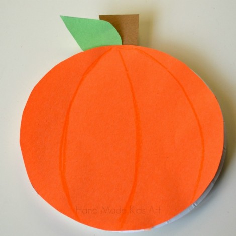 How to Make 3 Easy Paper Plate Pumpkins - Innovation Kids Lab